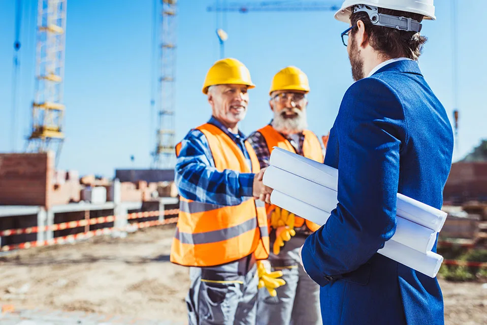 The Benefits of Hiring Contractors1